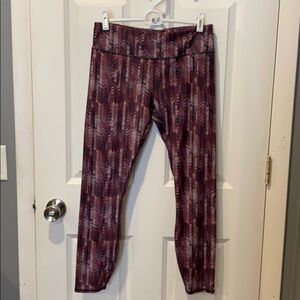 Fabletics Herringbone Printed Leggings EUC